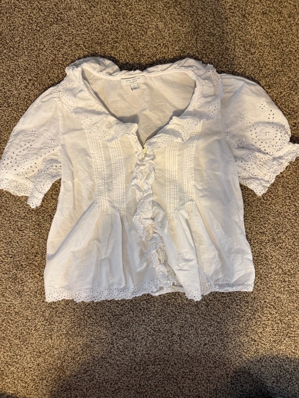 Ann Taylor White Eyelet Ruffle Peasant Blouse